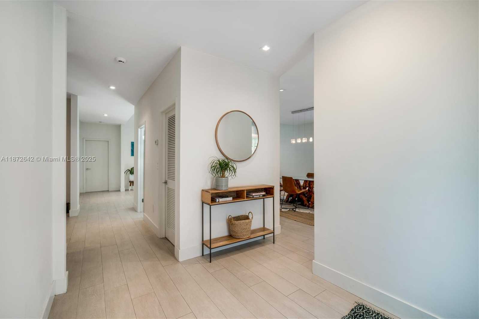Small Image of 4183 PAMONA AVE, Miami Number 13