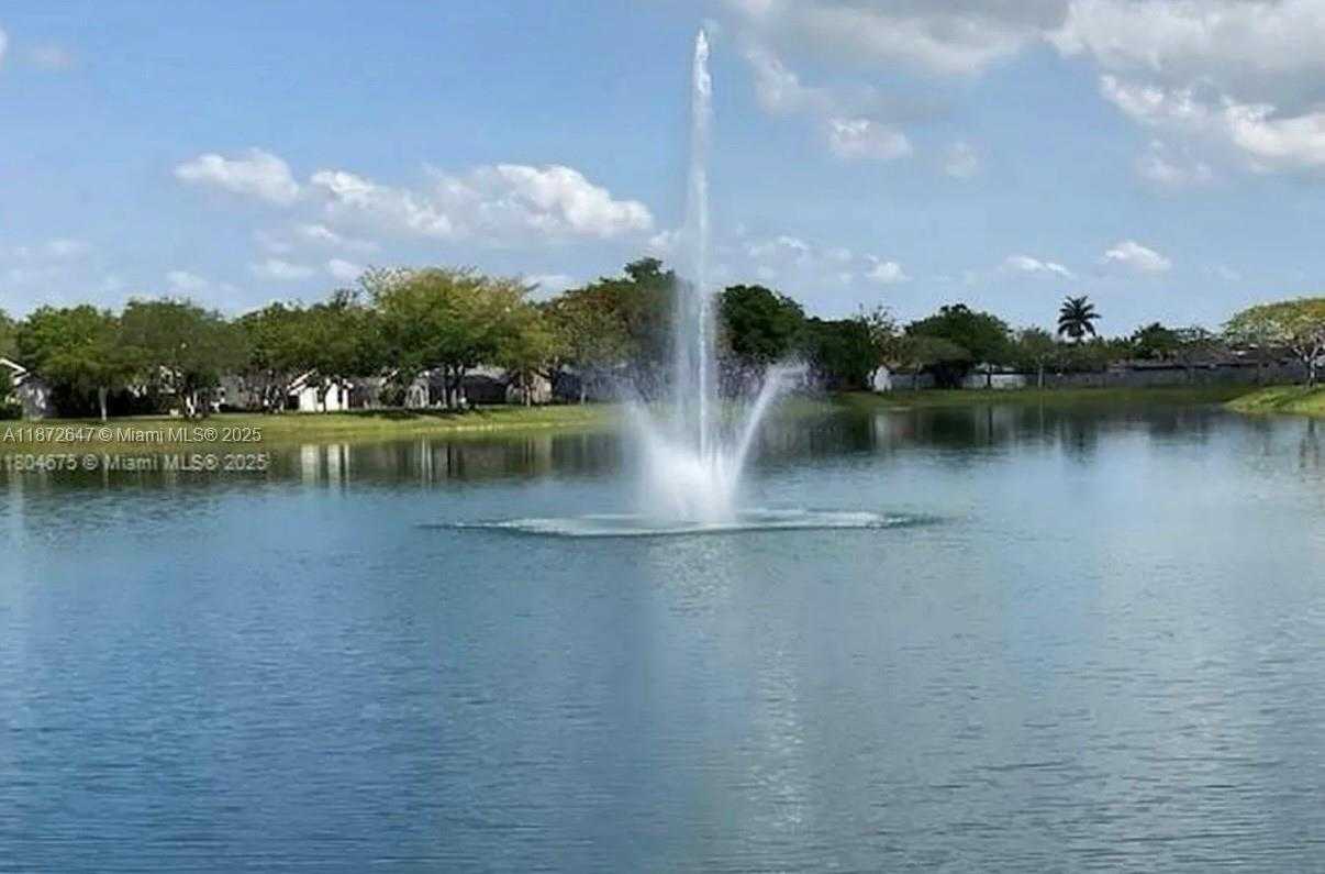 Small Image of 14465 SOUTH WEST 139TH AVE CIR E, Miami Number 20