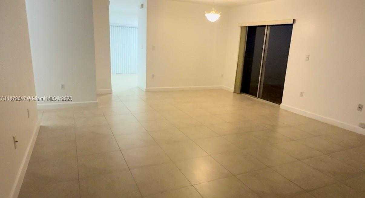 Small Image of 14465 SOUTH WEST 139TH AVE CIR E, Miami Number 8