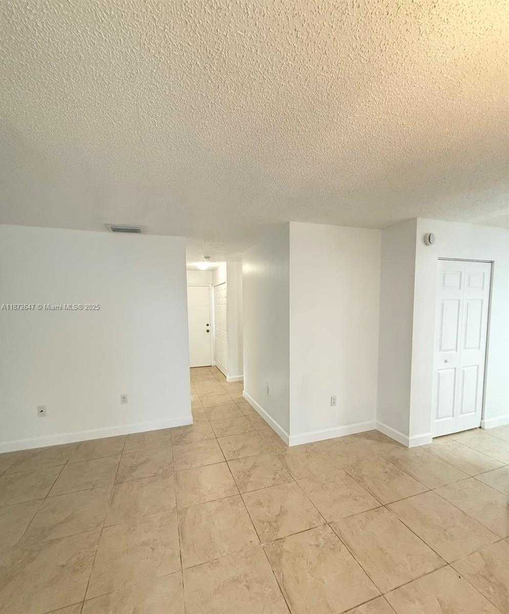 Small Image of 14465 SOUTH WEST 139TH AVE CIR E, Miami Number 9