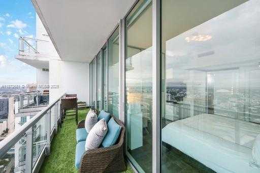 Small Image of 92 SOUTH WEST 3RD ST #5108, Miami Number 19