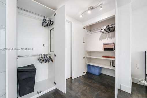 Small Image of 92 SOUTH WEST 3RD ST #5108, Miami Number 9