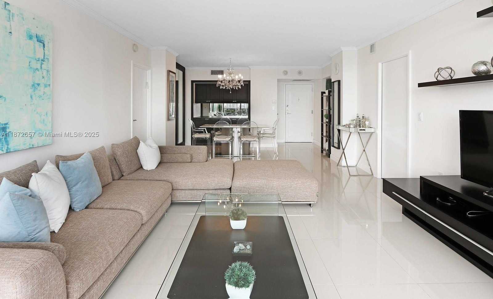 Small Image of 3675 NORTH COUNTRY CLUB DR #1706, Aventura Number 2