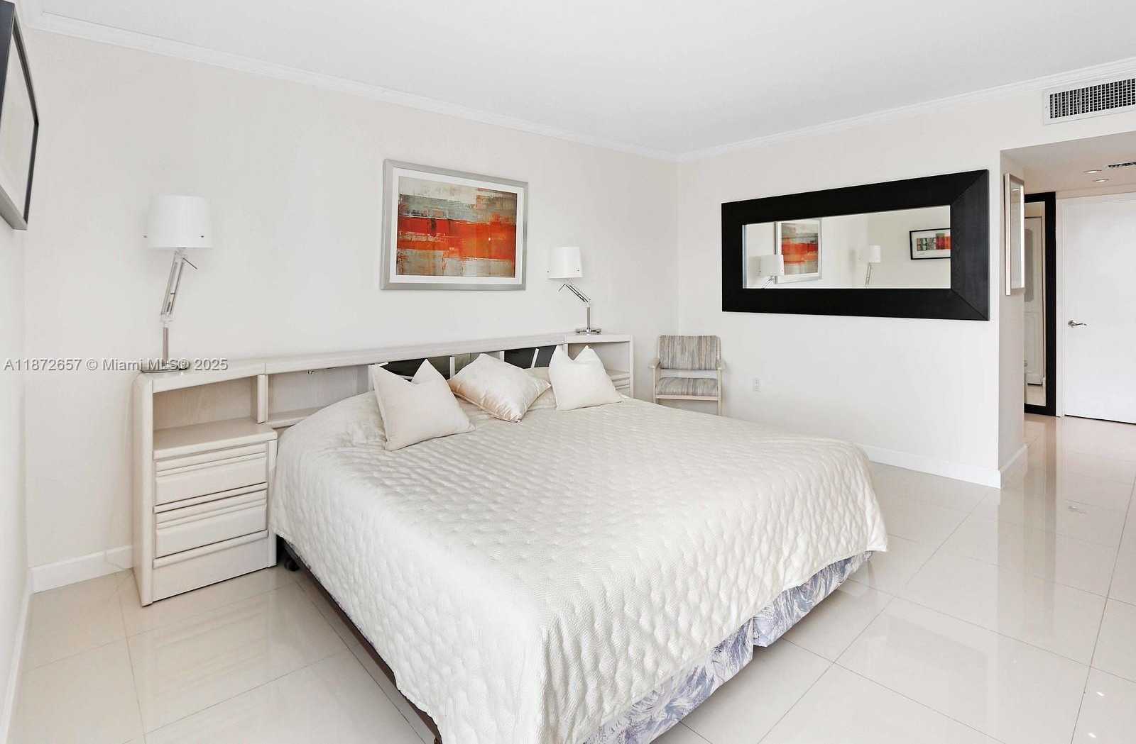 Small Image of 3675 NORTH COUNTRY CLUB DR #1706, Aventura Number 8