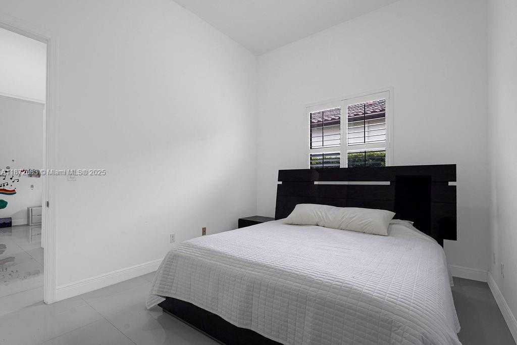 Small Image of 2952 NORTH WEST 84TH TER, Cooper City Number 25