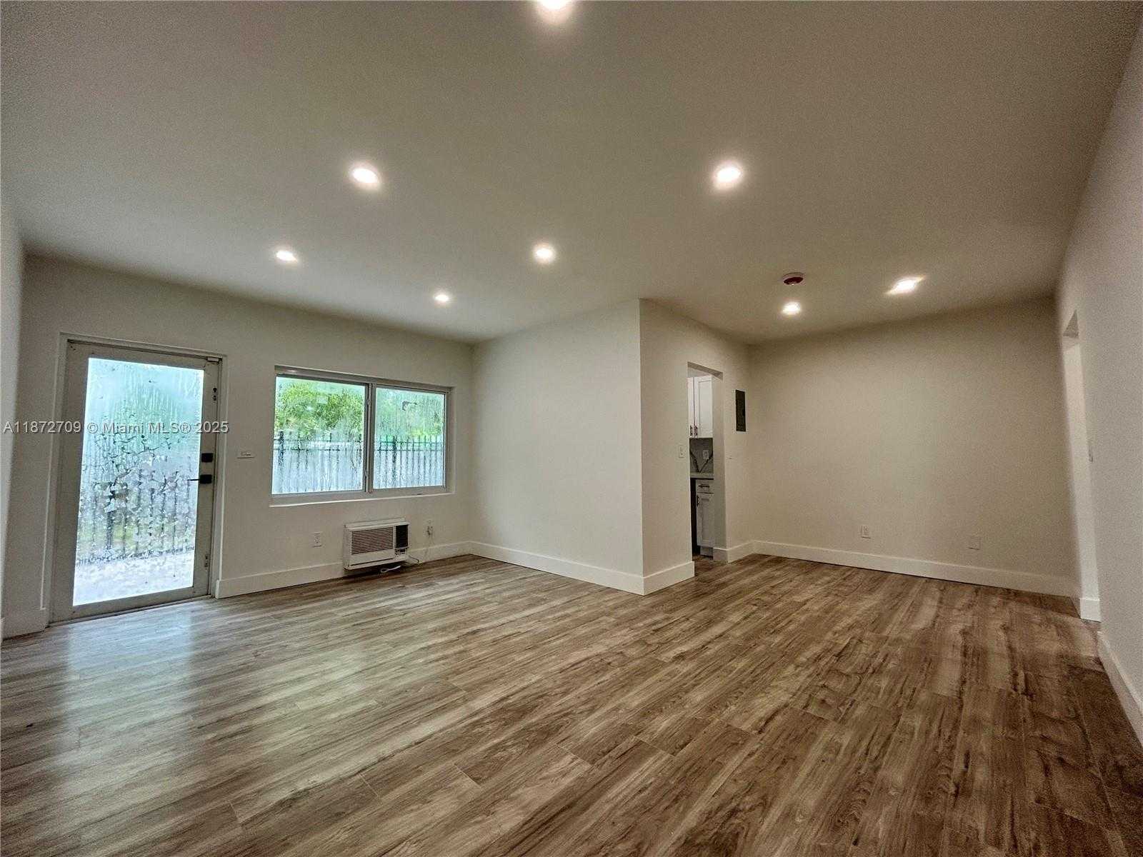 Small Image of 1936 NORMANDY DR #3, Miami Beach Number 3