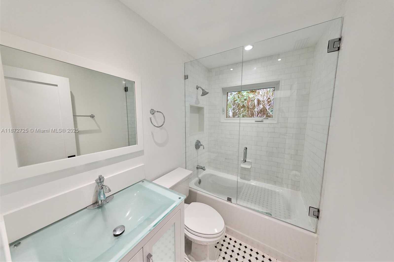 Small Image of 455 NORTH EAST 55TH ST, Miami Number 13