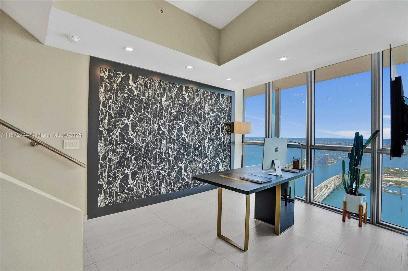Small Image of 1100 BISCAYNE BLVD #6303, Miami Number 17