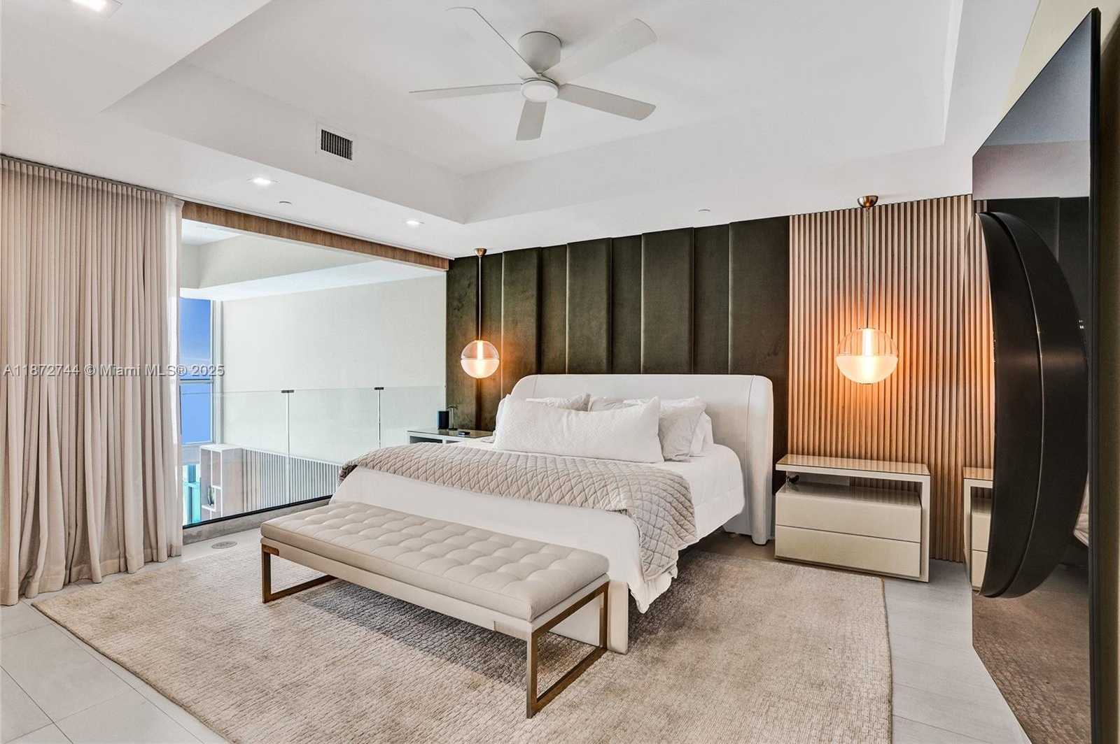 Small Image of 1100 BISCAYNE BLVD #6303, Miami Number 19