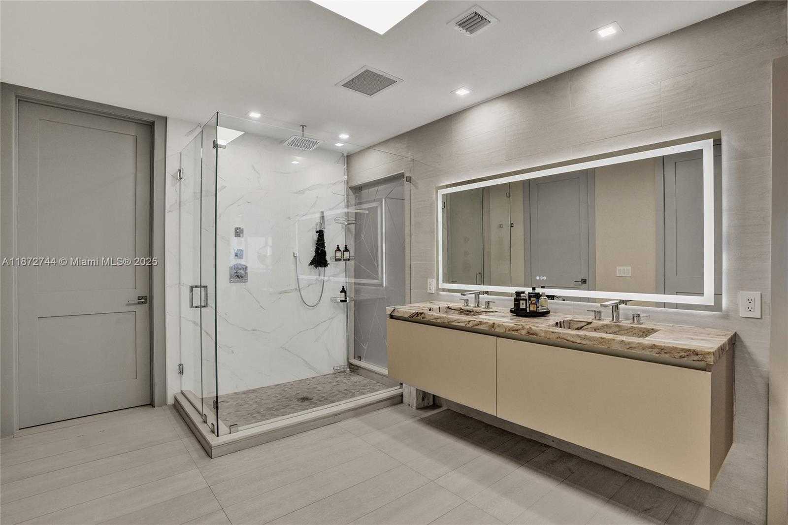 Small Image of 1100 BISCAYNE BLVD #6303, Miami Number 25