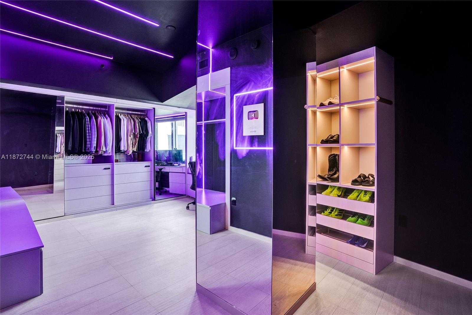 Small Image of 1100 BISCAYNE BLVD #6303, Miami Number 26