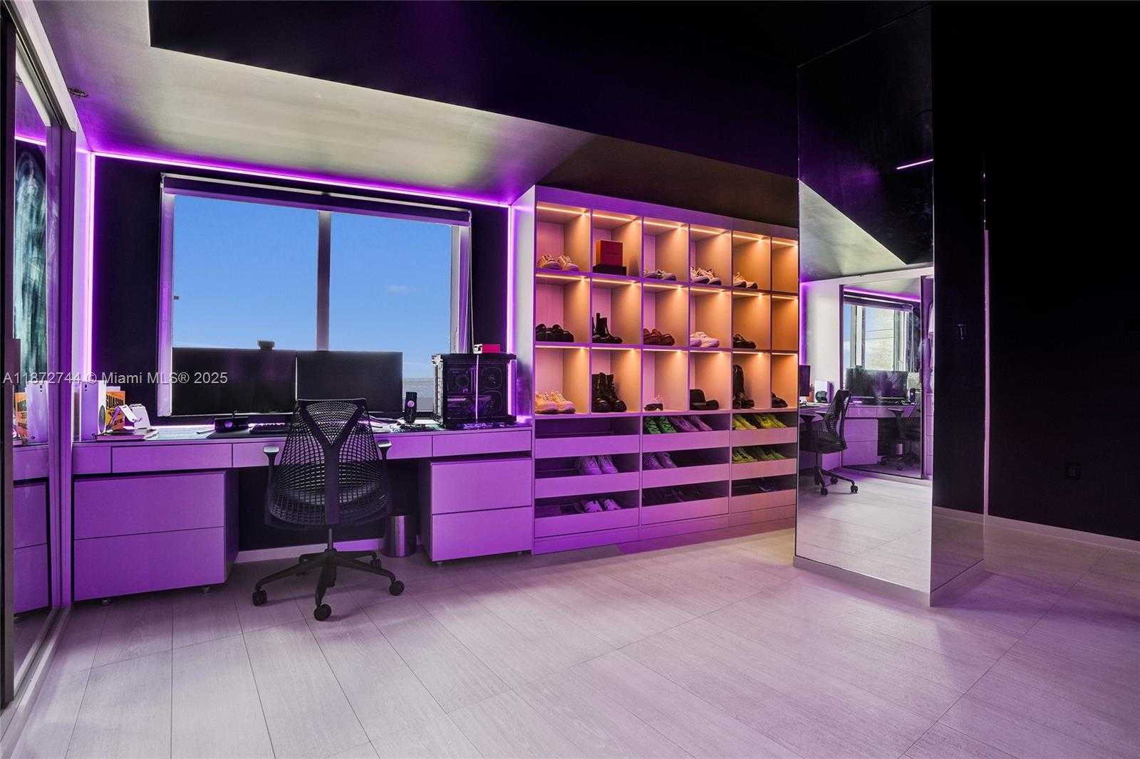 Small Image of 1100 BISCAYNE BLVD #6303, Miami Number 27