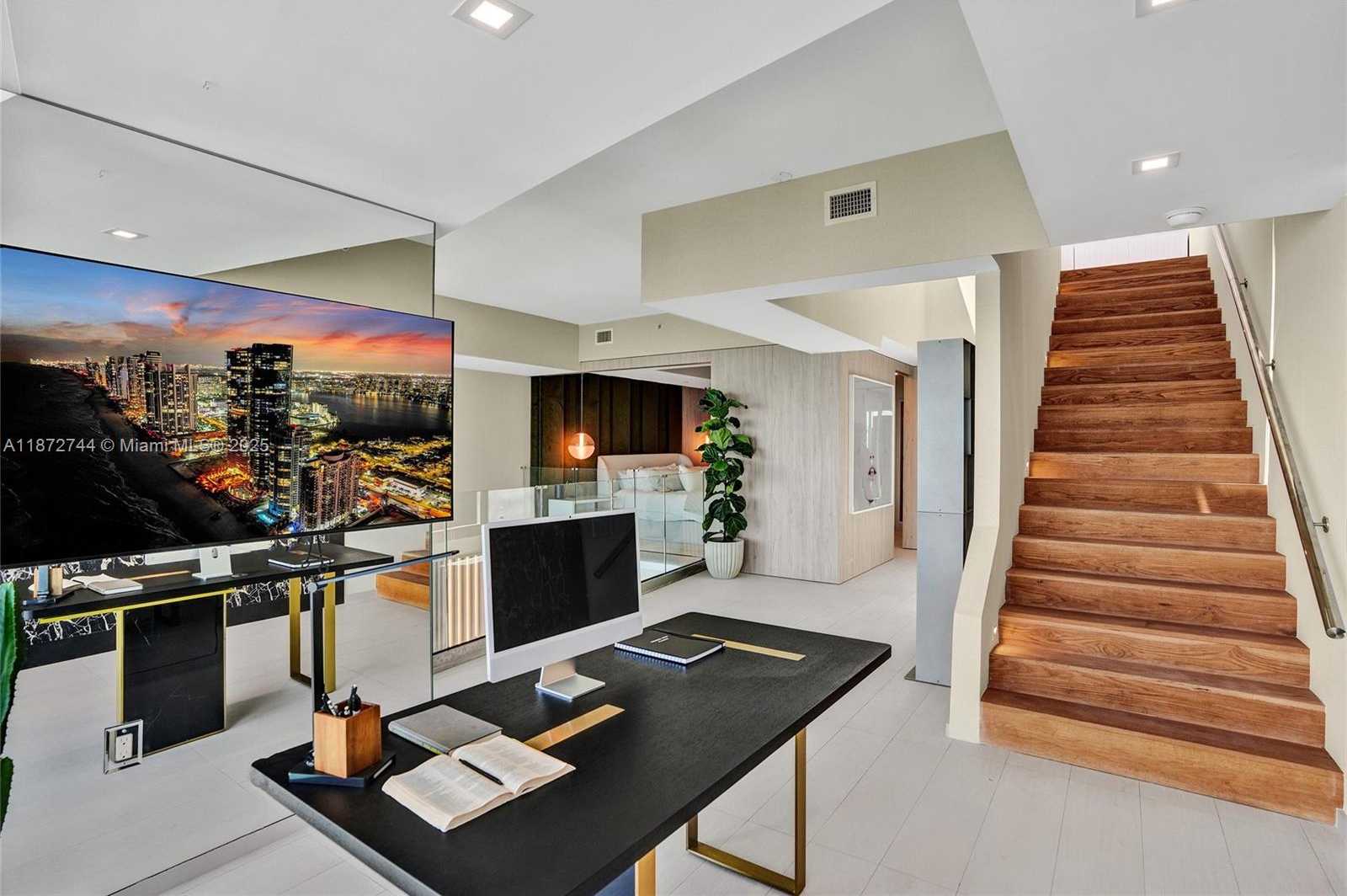 Small Image of 1100 BISCAYNE BLVD #6303, Miami Number 31