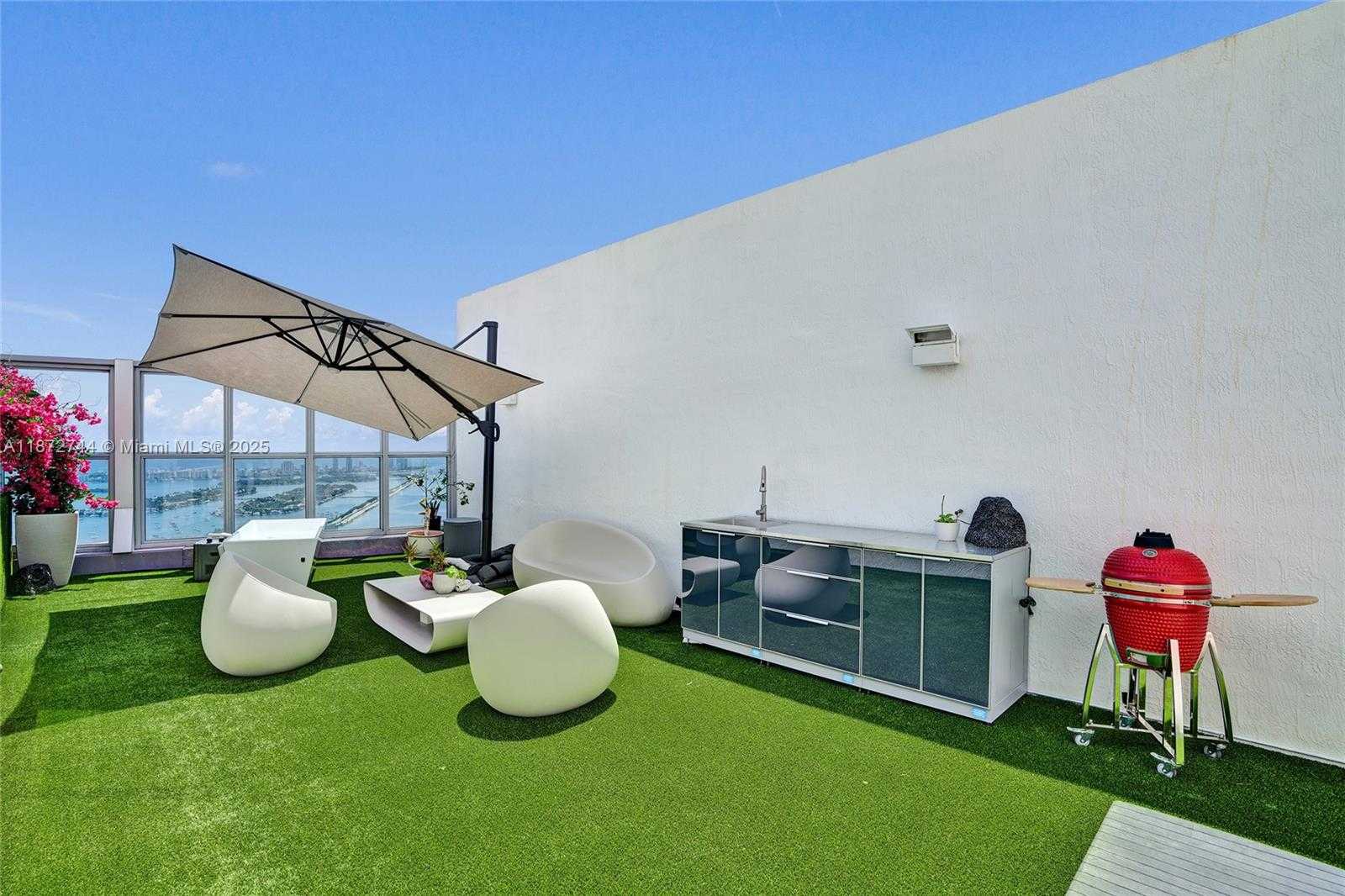Small Image of 1100 BISCAYNE BLVD #6303, Miami Number 39