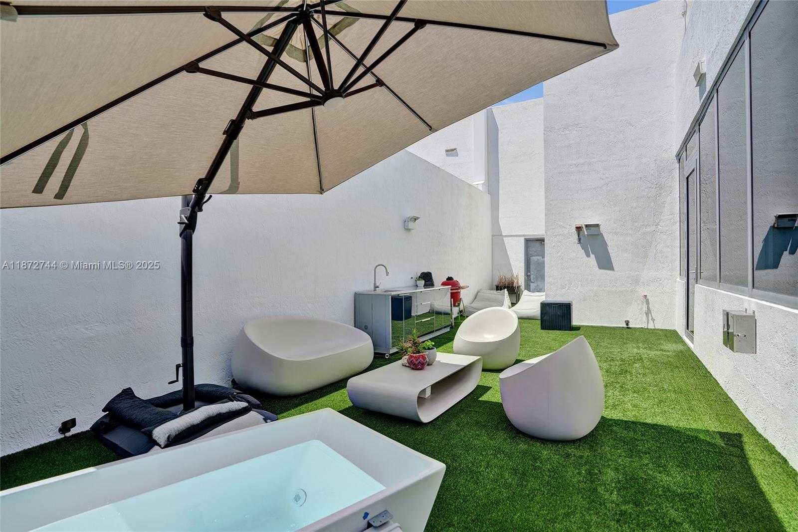 Small Image of 1100 BISCAYNE BLVD #6303, Miami Number 40