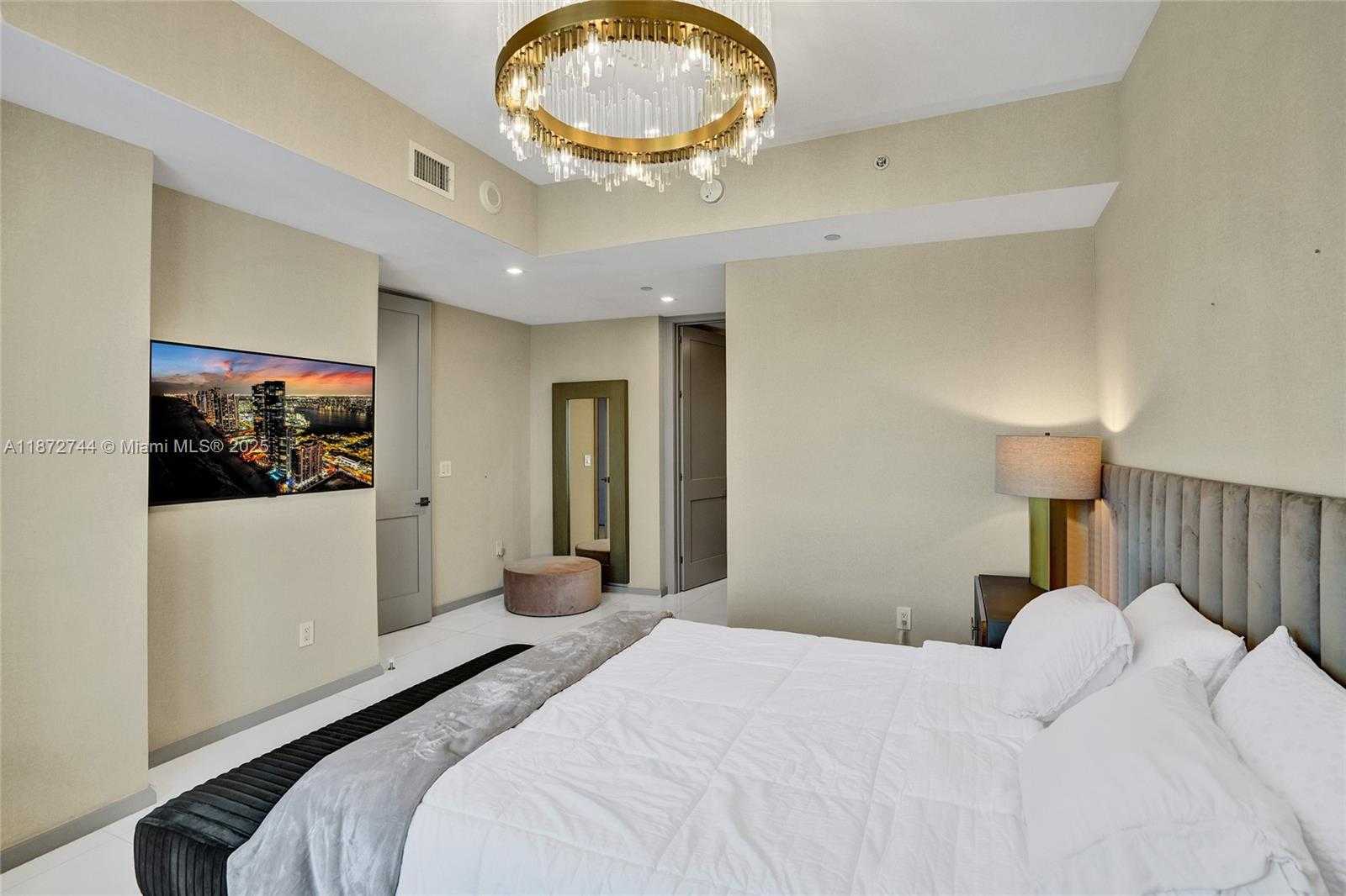 Small Image of 1100 BISCAYNE BLVD #6303, Miami Number 56