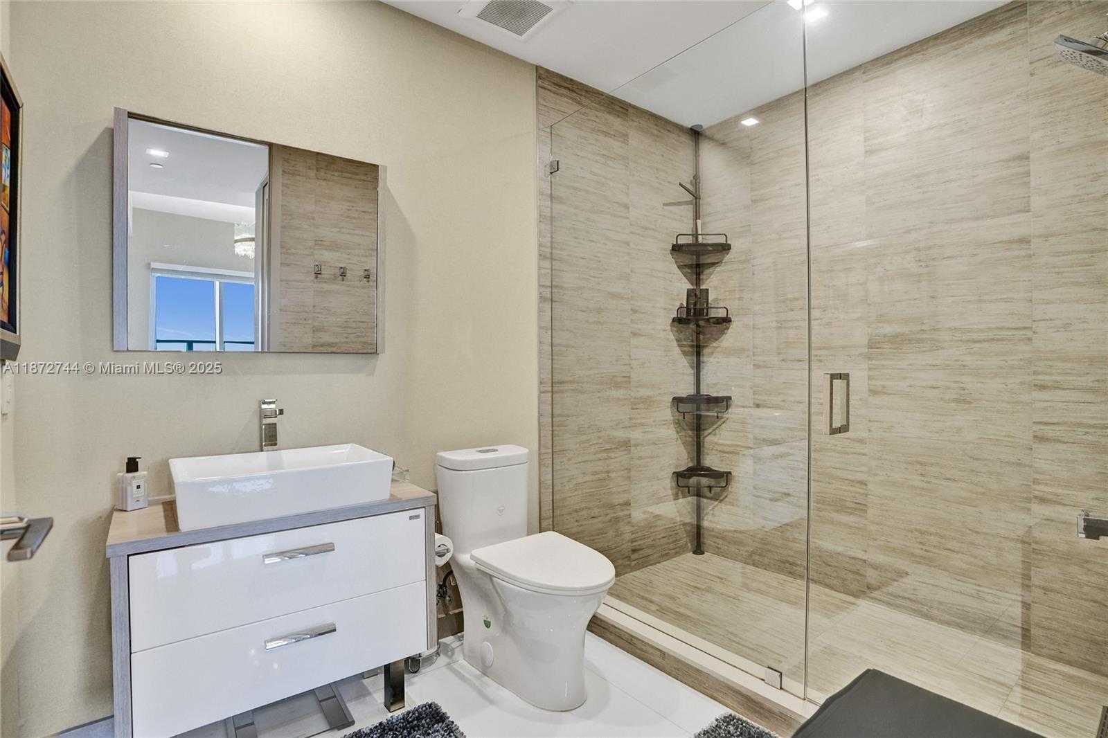 Small Image of 1100 BISCAYNE BLVD #6303, Miami Number 59