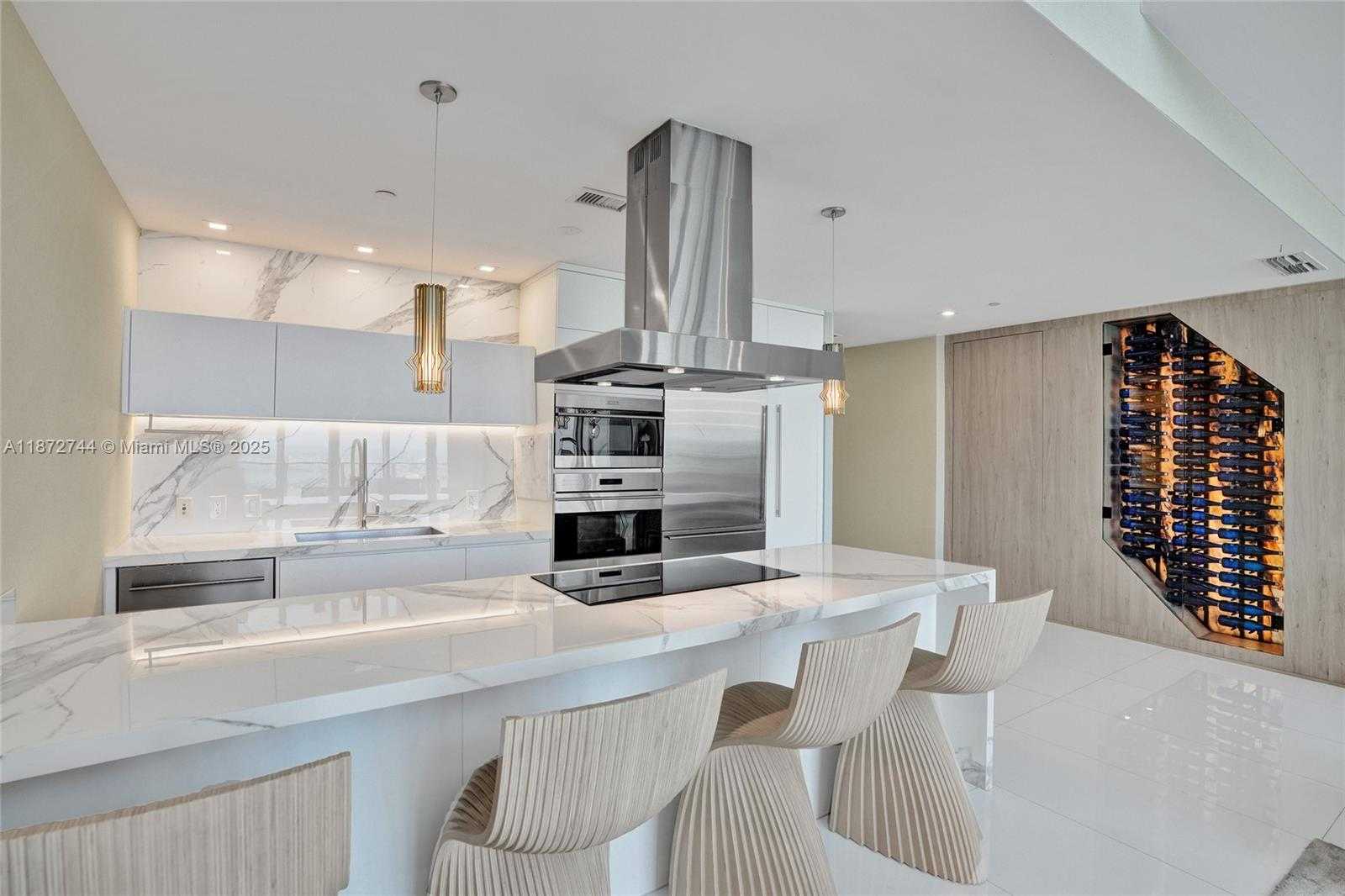 Small Image of 1100 BISCAYNE BLVD #6303, Miami Number 9