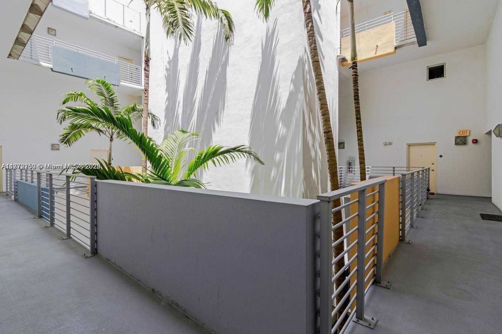 Small Image of 3339 VIRGINIA ST #335, Miami Number 30