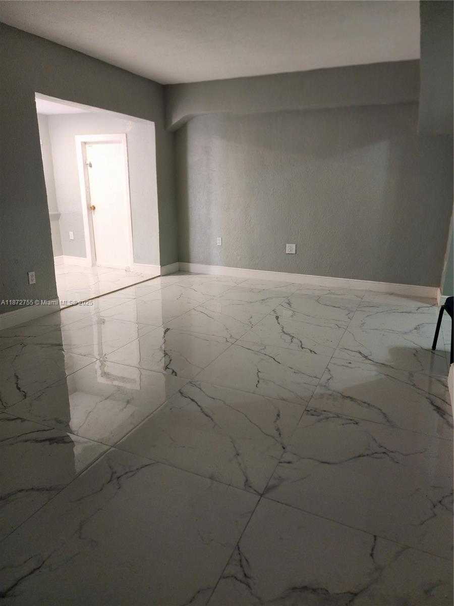 Small Image of 731 NORTH EAST 141ST ST #1, North Miami Number 3