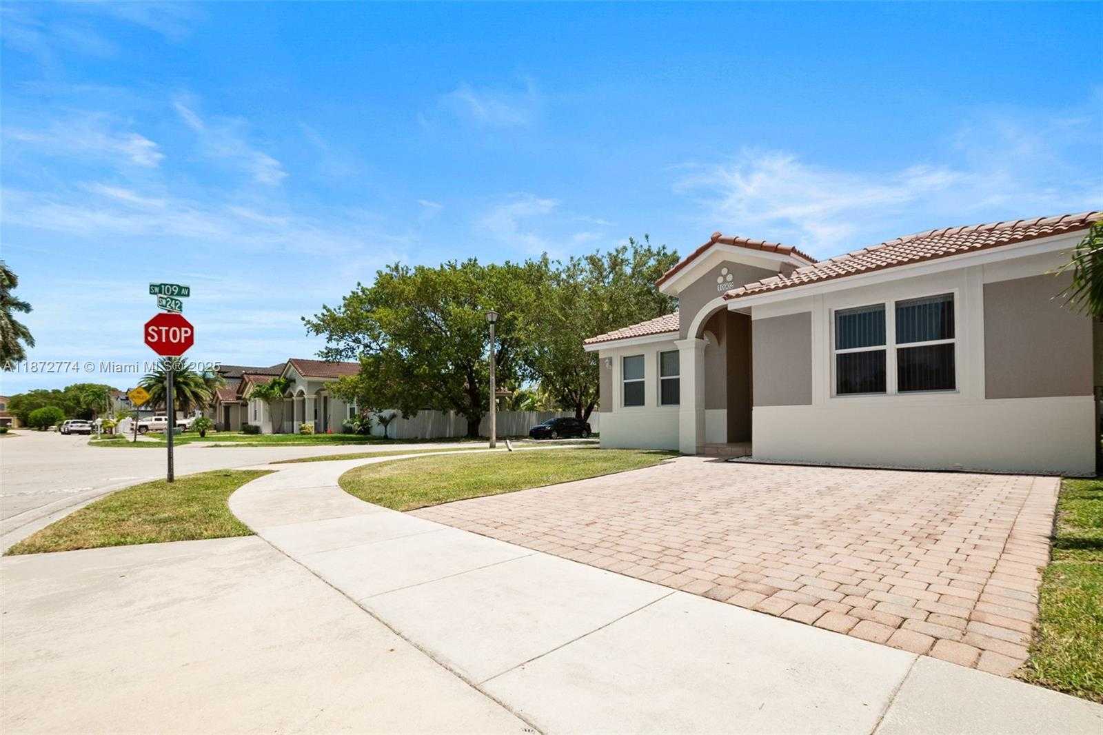 Small Image of 10902 SOUTH WEST 242ND ST, Homestead Number 2