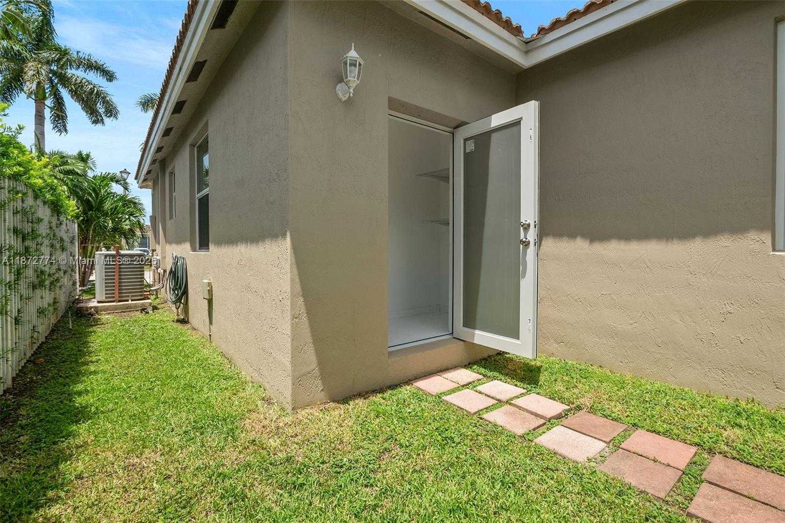 Small Image of 10902 SOUTH WEST 242ND ST, Homestead Number 22