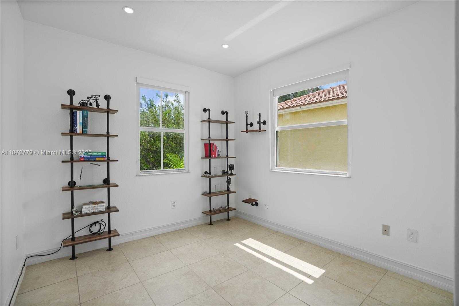 Small Image of 3708 NORTH EAST 22ND PL, Homestead Number 26