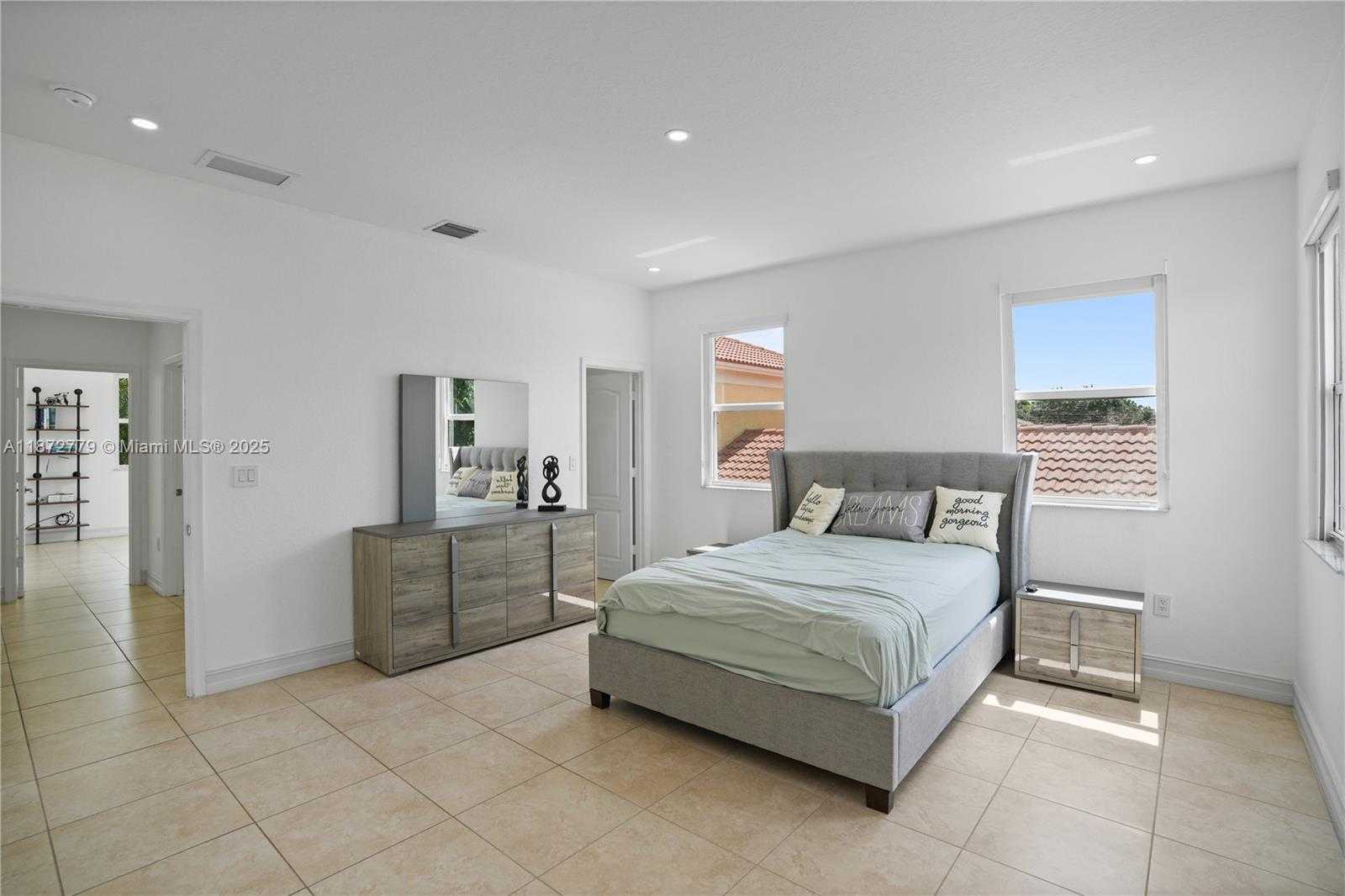 Small Image of 3708 NORTH EAST 22ND PL, Homestead Number 41
