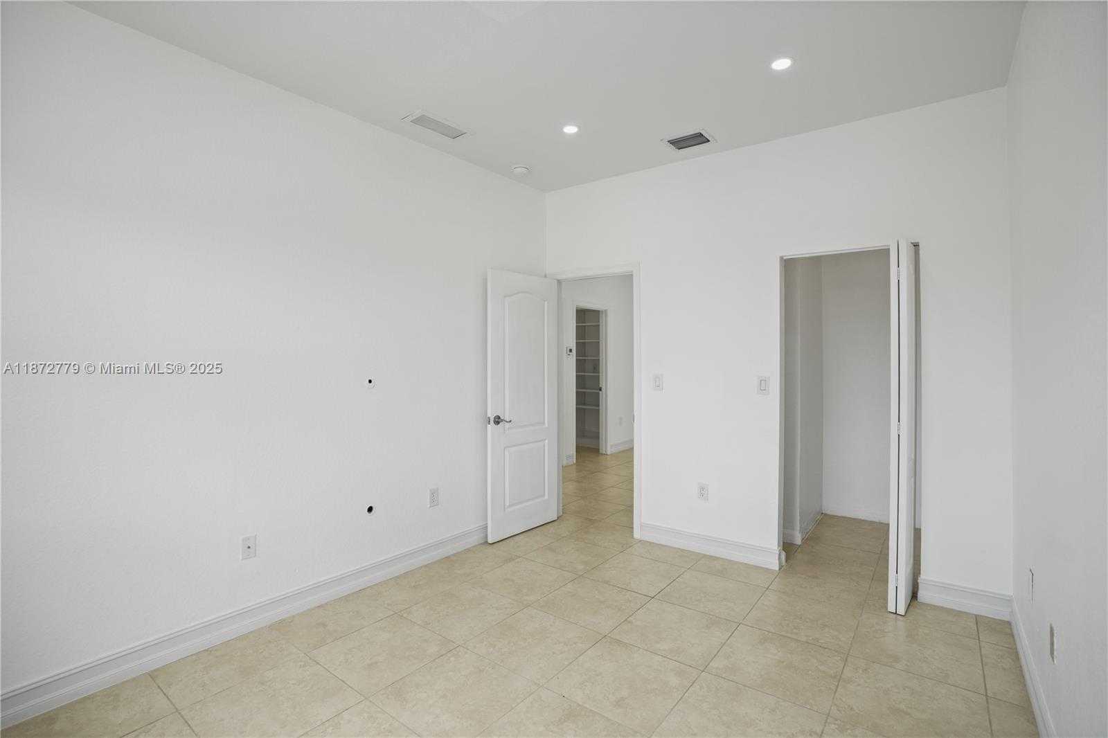 Small Image of 3708 NORTH EAST 22ND PL, Homestead Number 43