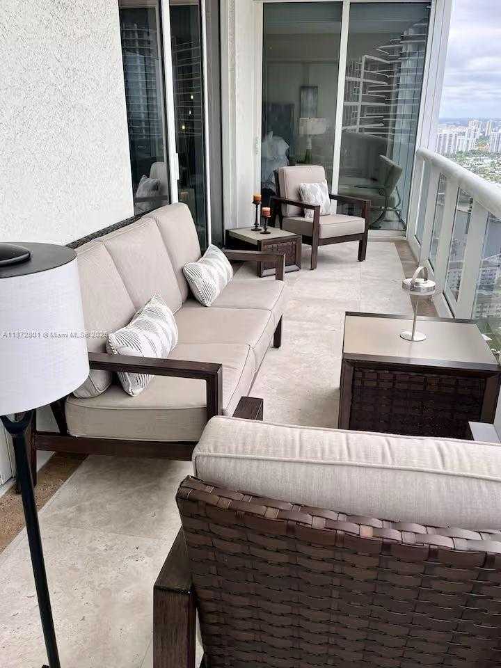 Small Image of 1850 SOUTH OCEAN DR #3508, Hallandale Beach Number 23
