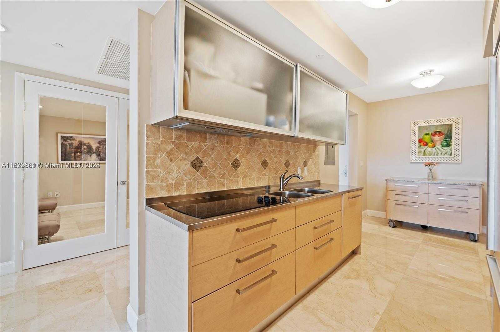 Small Image of 1850 SOUTH OCEAN DR #3508, Hallandale Beach Number 3