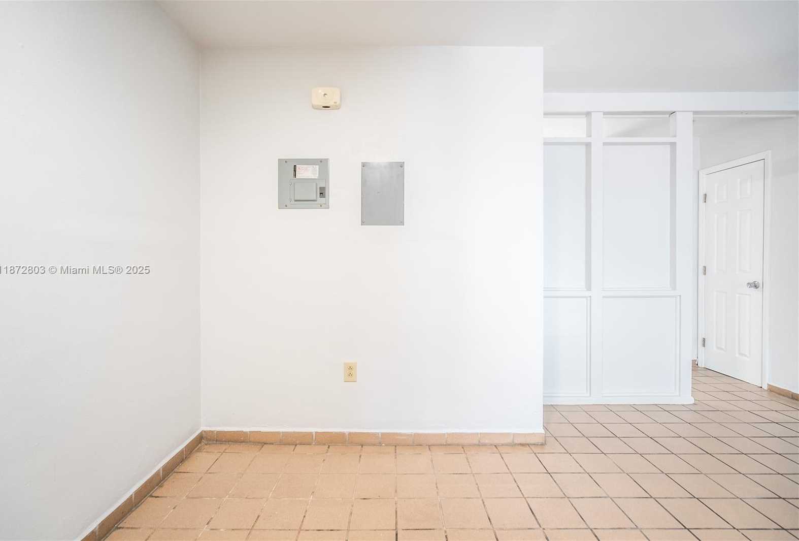 Small Image of 260 NAVARRE AVE #5, Coral Gables Number 10