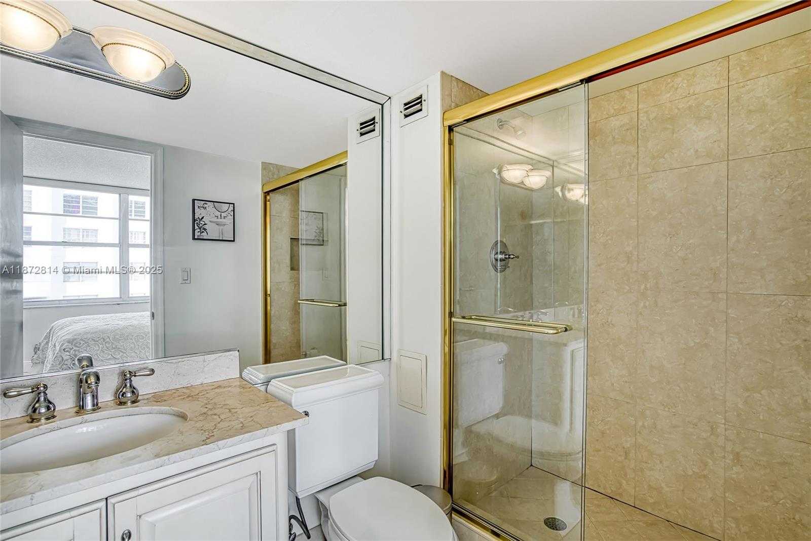 Small Image of 18051 BISCAYNE BLVD #1702, Aventura Number 15