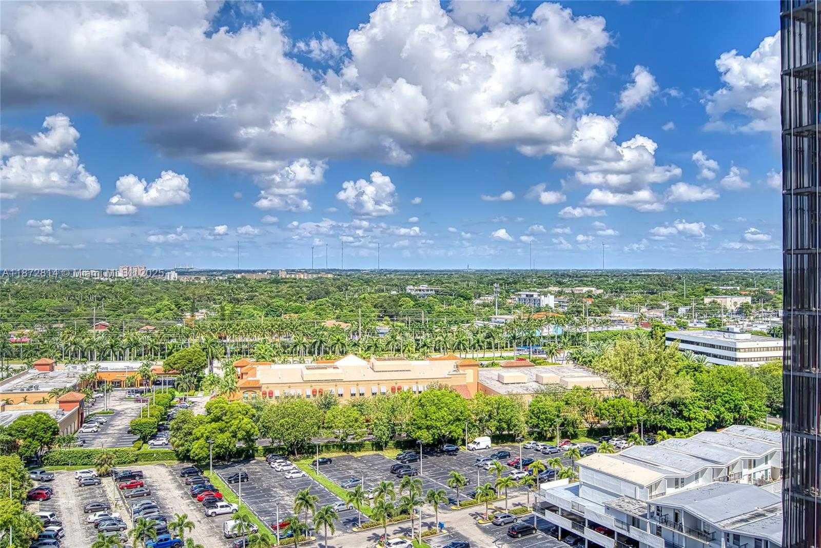 Small Image of 18051 BISCAYNE BLVD #1702, Aventura Number 27