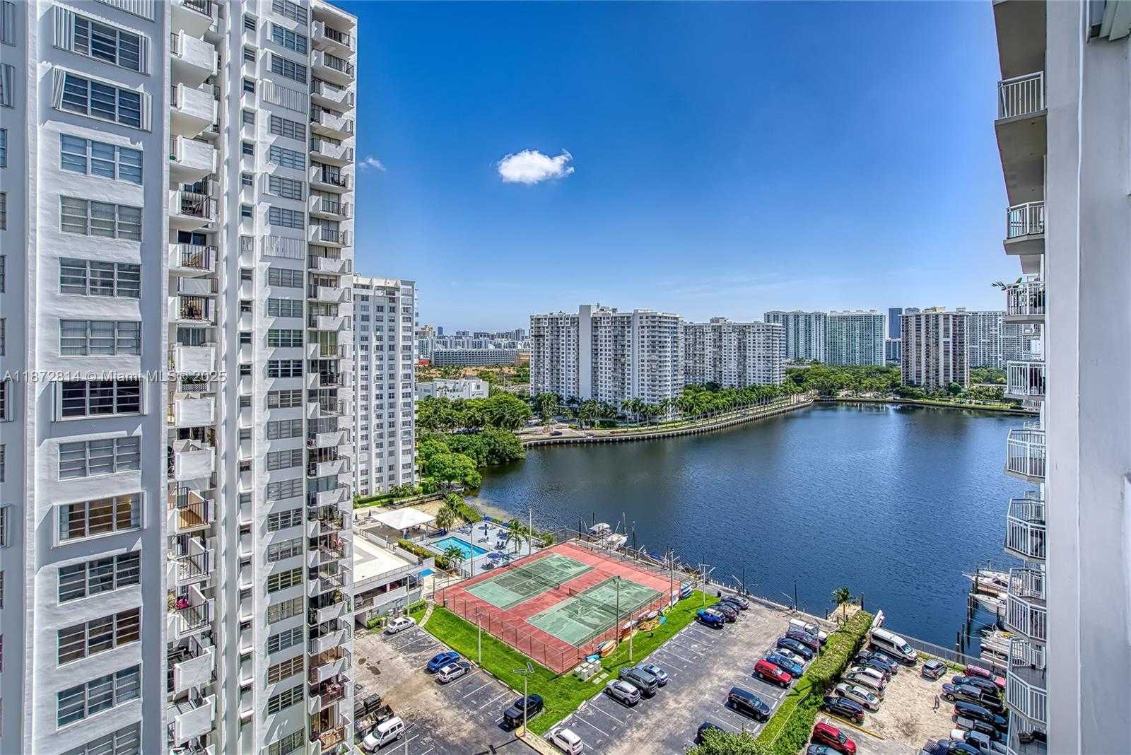 Small Image of 18051 BISCAYNE BLVD #1702, Aventura Number 28