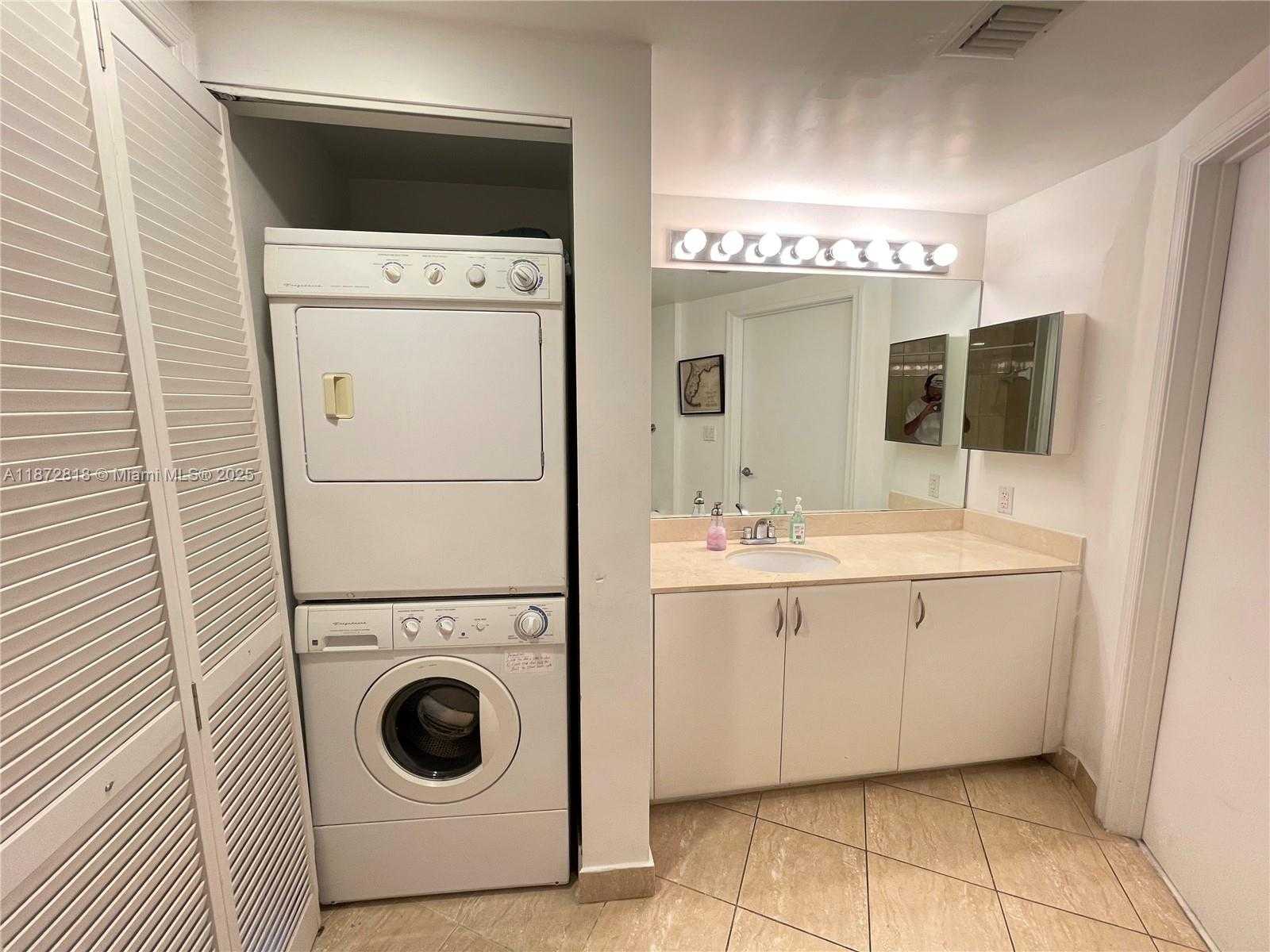 Small Image of 1750 NORTH BAYSHORE DR #5614, Miami Number 11