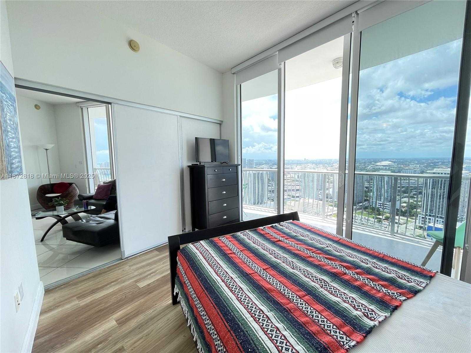 Small Image of 1750 NORTH BAYSHORE DR #5614, Miami Number 12