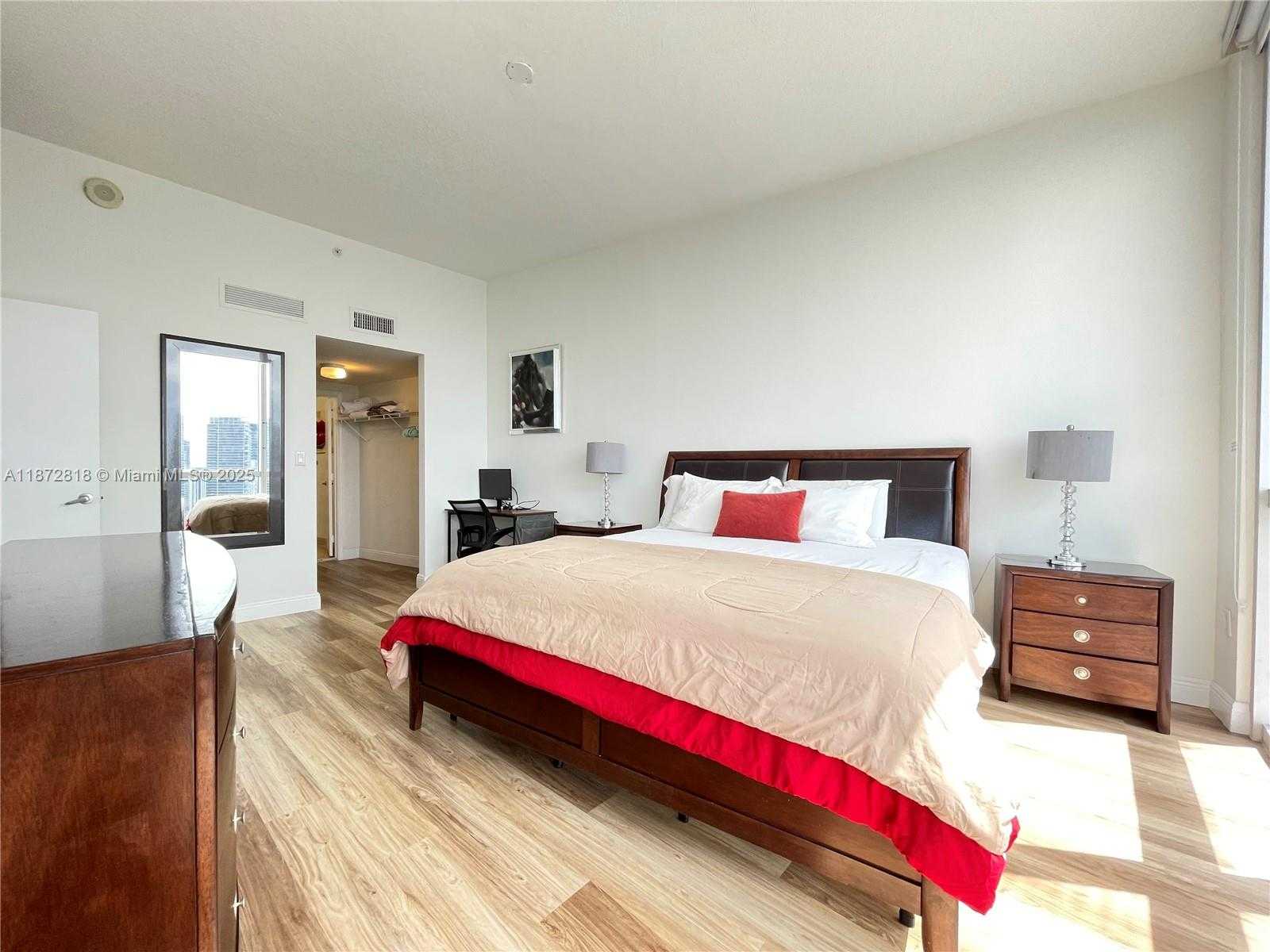Small Image of 1750 NORTH BAYSHORE DR #5614, Miami Number 13