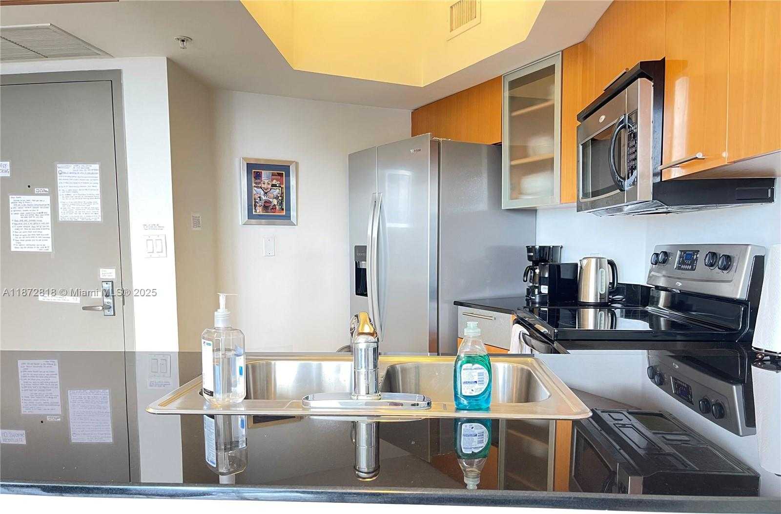 Small Image of 1750 NORTH BAYSHORE DR #5614, Miami Number 5