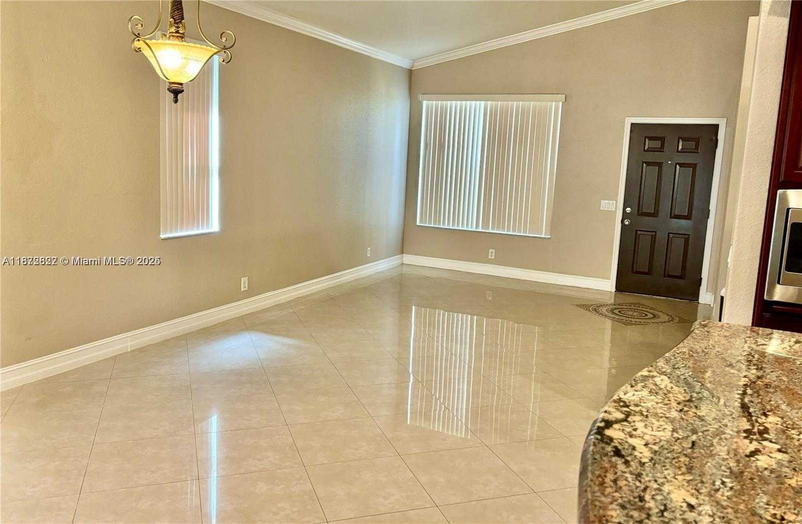 Small Image of 932 FALLING WATER RD #932, Weston Number 18