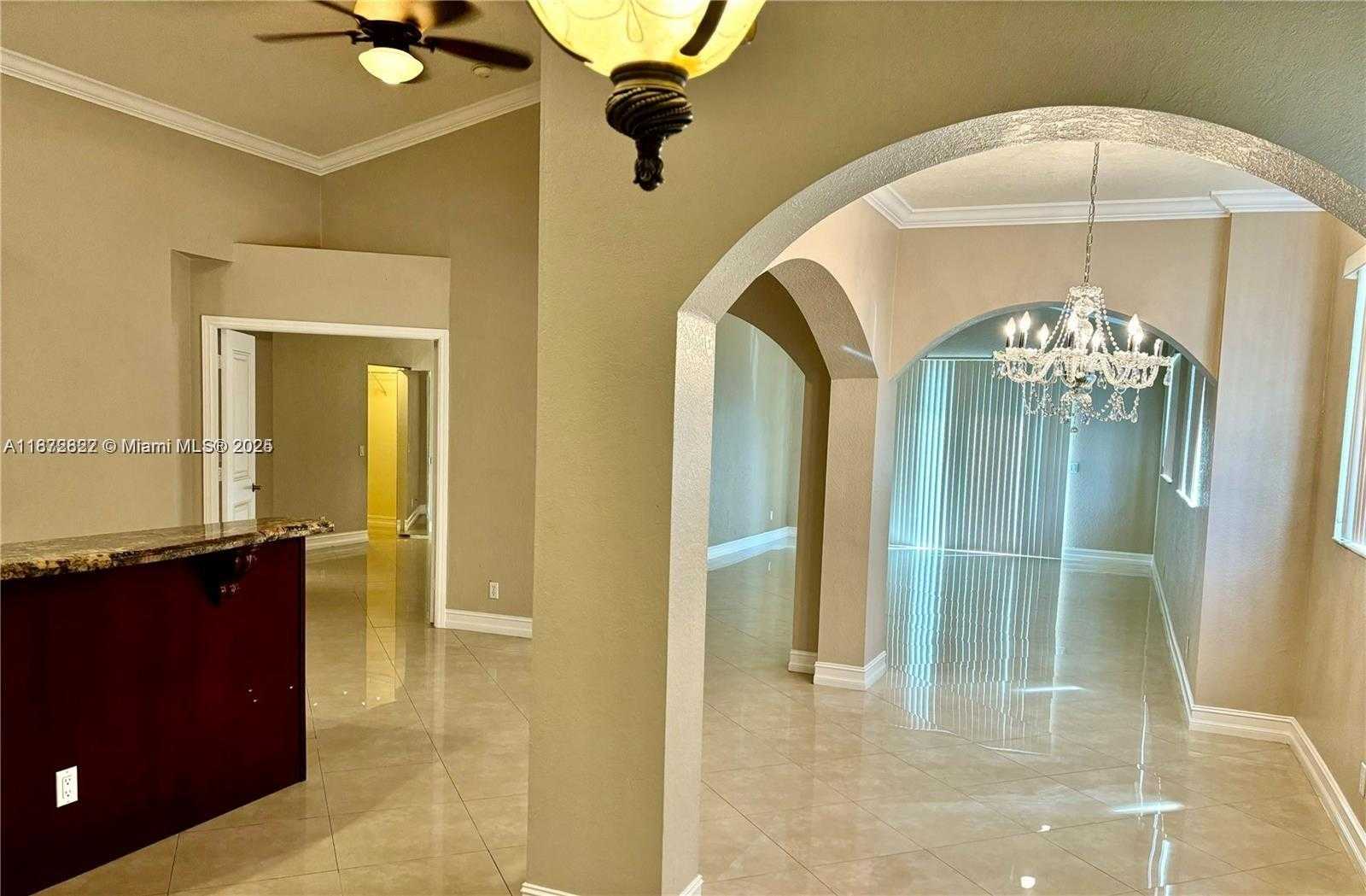Small Image of 932 FALLING WATER RD #932, Weston Number 20
