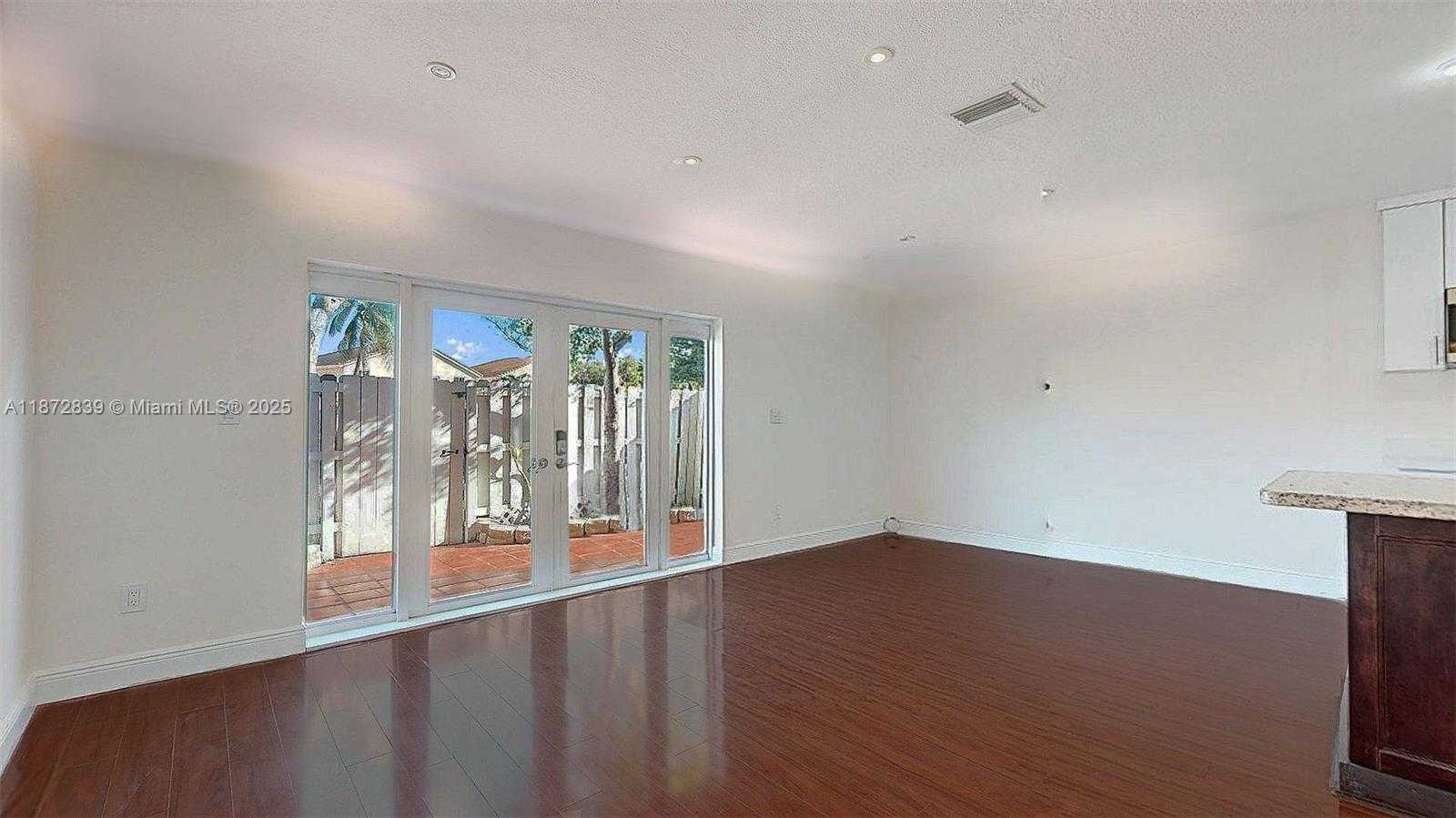 Small Image of 15253 SOUTH WEST 111TH ST #15253, Miami Number 14