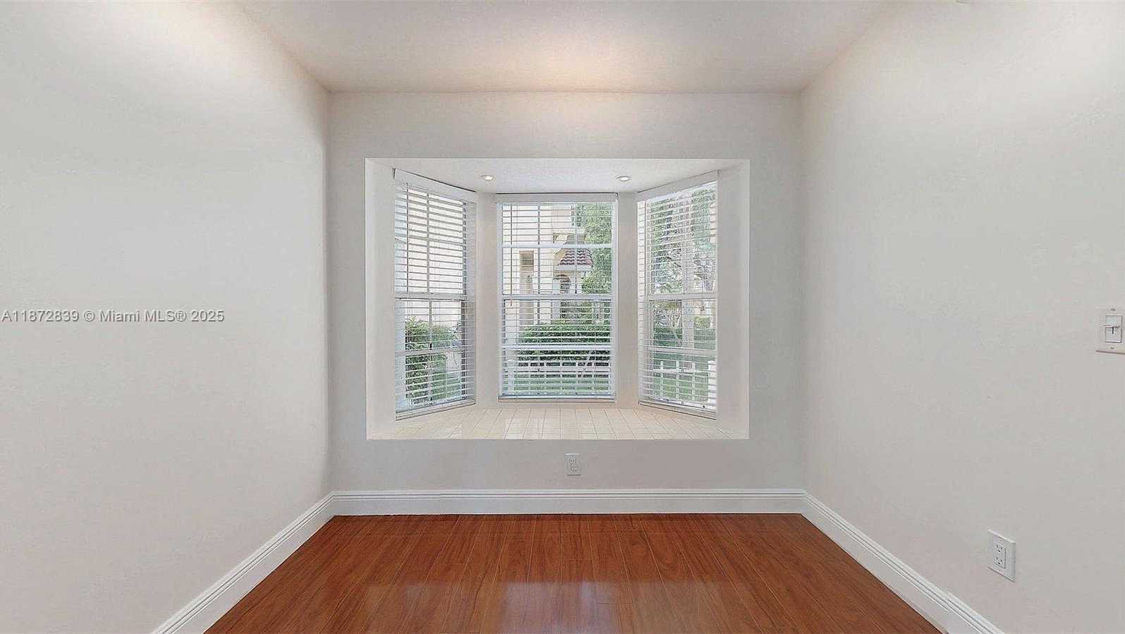 Small Image of 15253 SOUTH WEST 111TH ST #15253, Miami Number 22