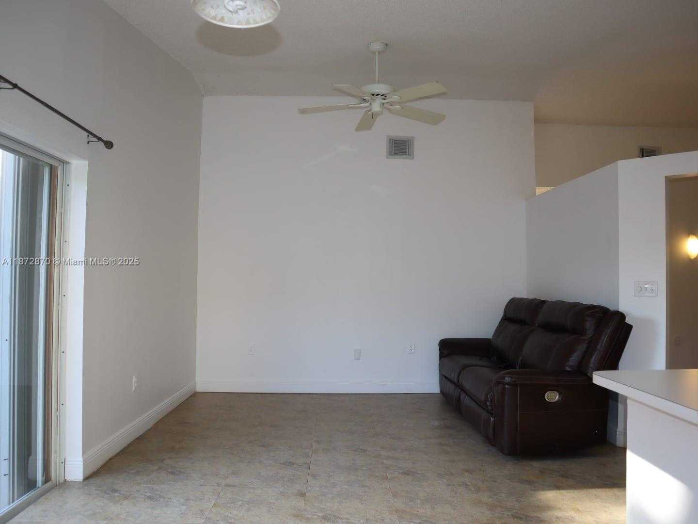 Small Image of 19820 86TH AVE, Hialeah Number 12