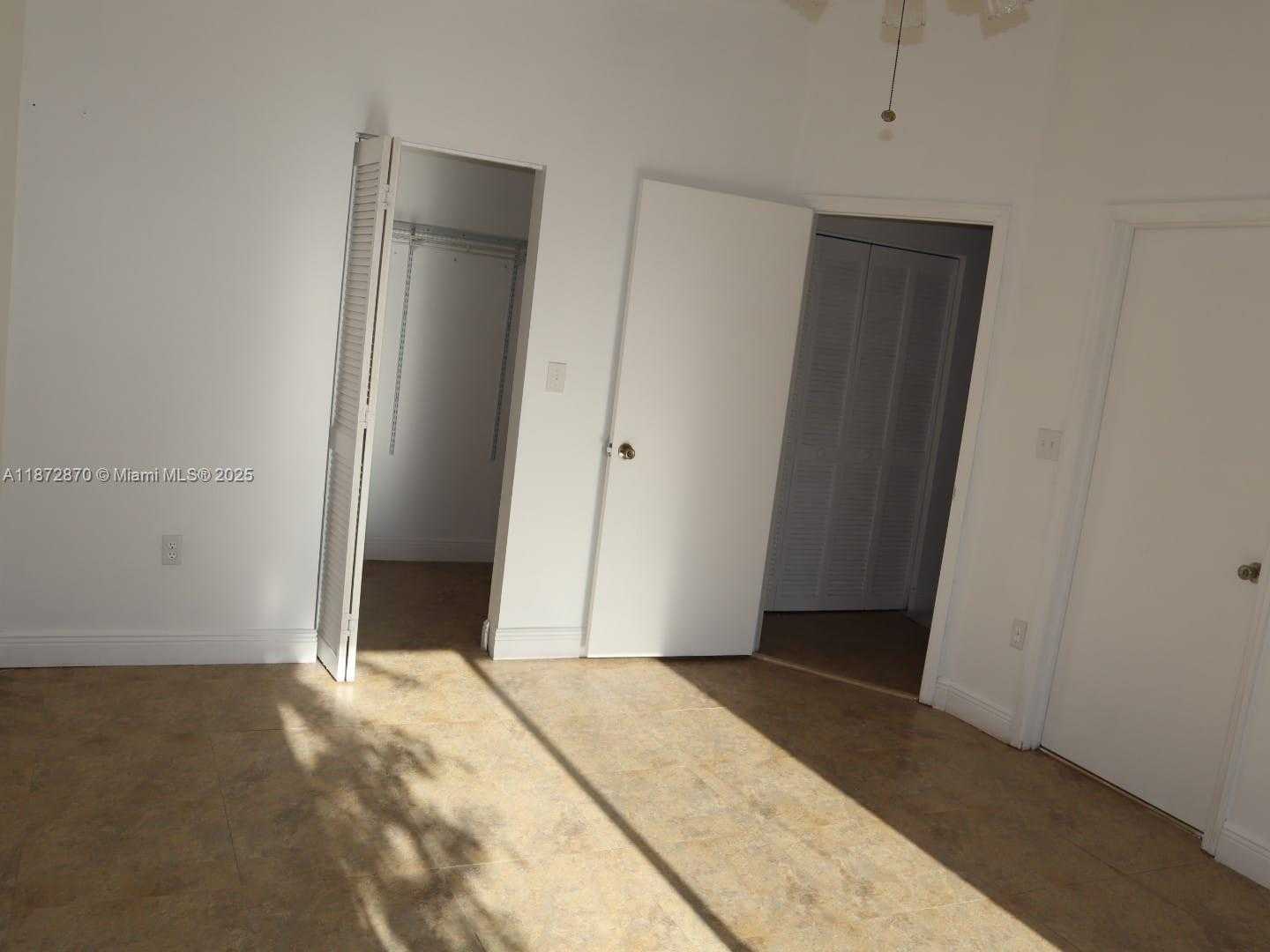 Small Image of 19820 86TH AVE, Hialeah Number 14