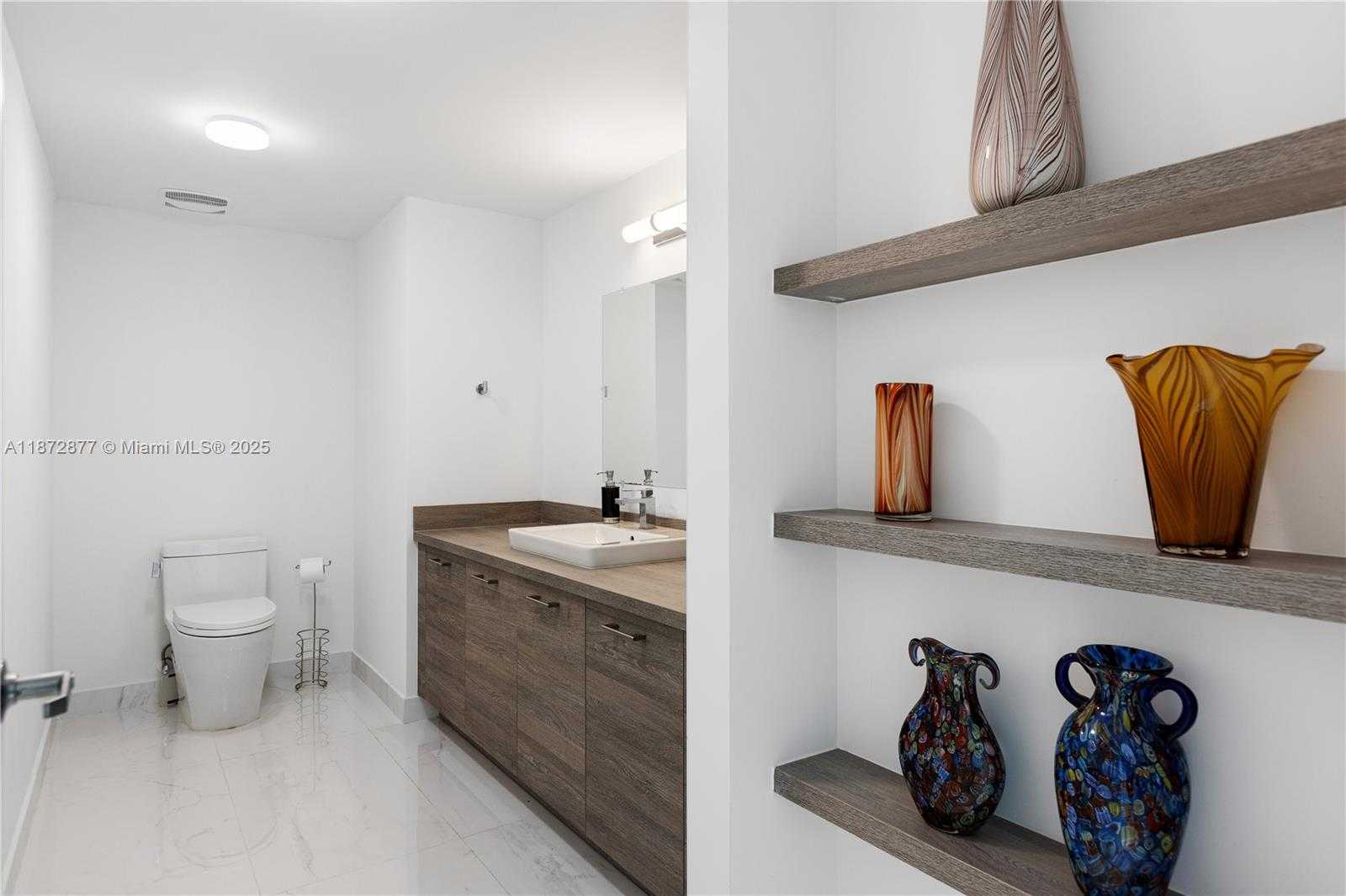 Small Image of 400 SUNNY ISLES BLVD #1205, Sunny Isles Beach Number 25
