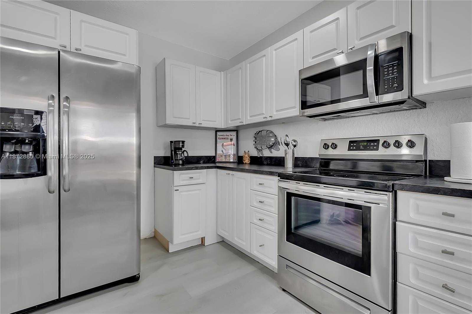 Small Image of 2200 SOUTH WEST 21ST ST #A, Miami Number 31
