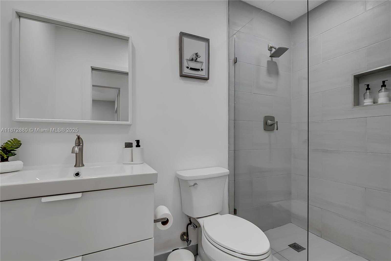 Small Image of 2200 SOUTH WEST 21ST ST #A, Miami Number 7