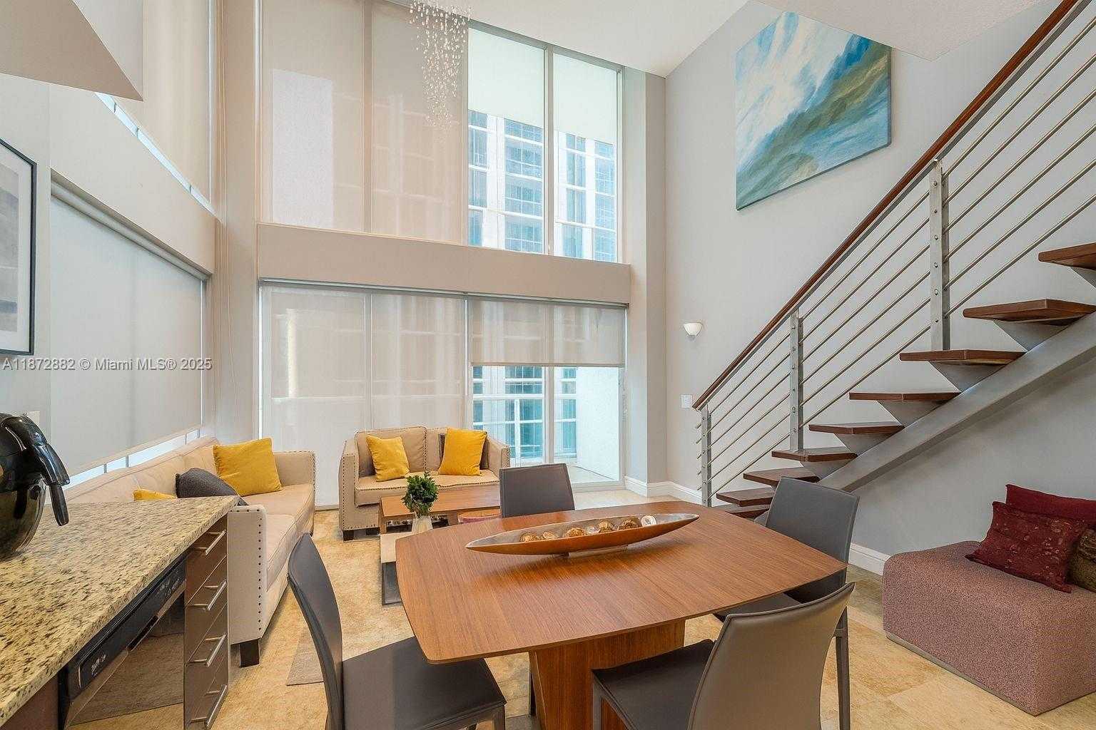 Small Image of 41 SOUTH EAST 5TH ST #602, Miami Number 3