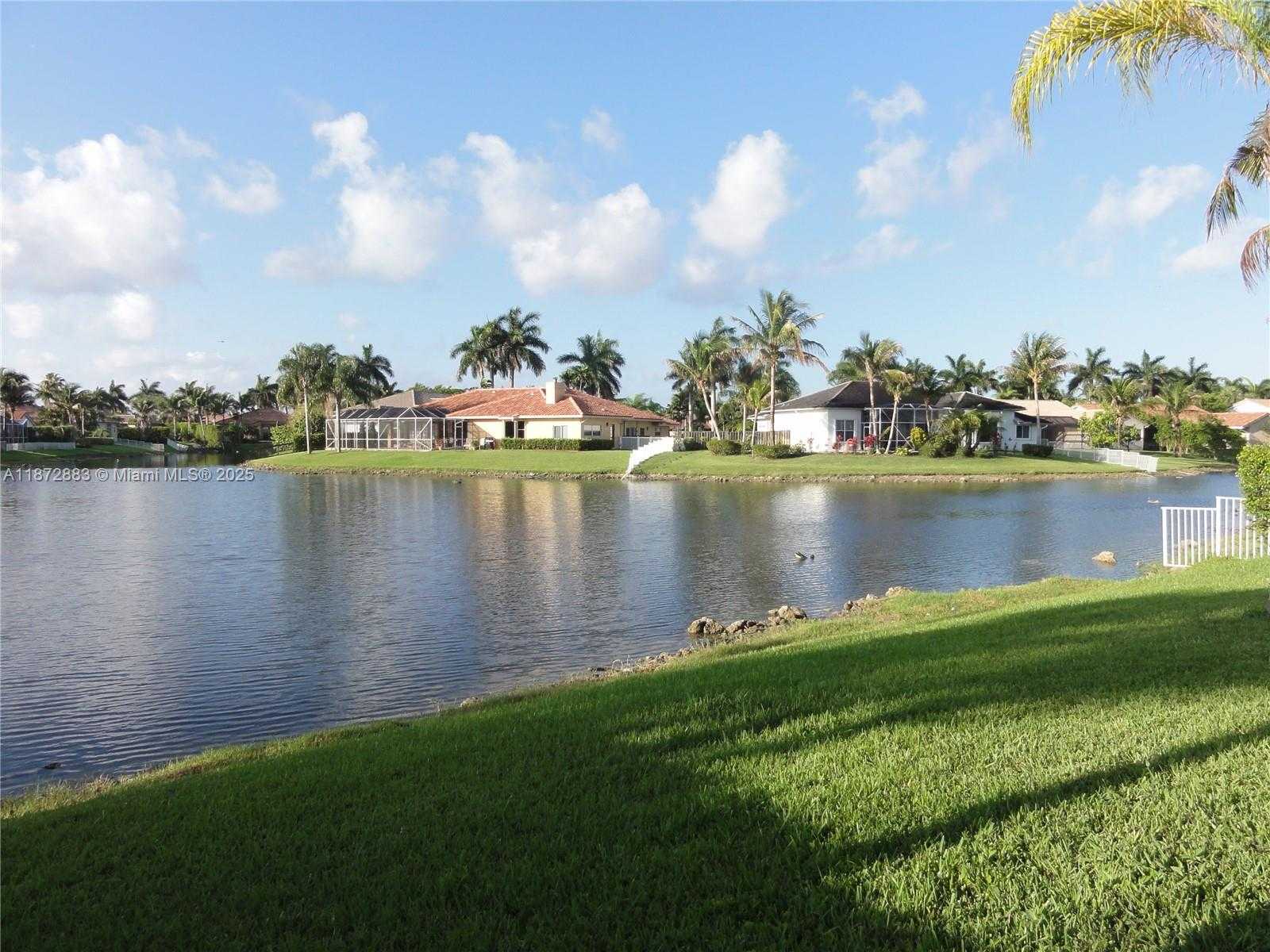 Small Image of 10840 NORTH WEST 6 ST, Plantation Number 12